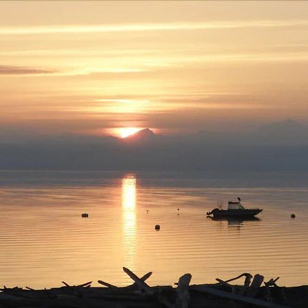 Camano Island Waterfront Vacation Rental Экстерьер фото